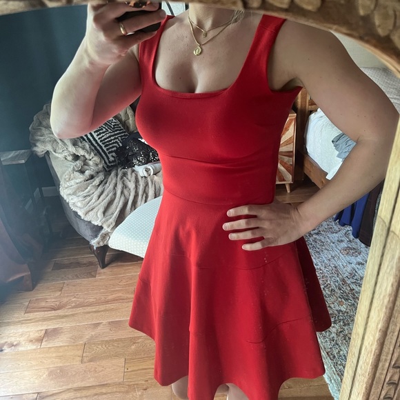 Fit and Flare Dress Size 0 - Picture 4 of 5